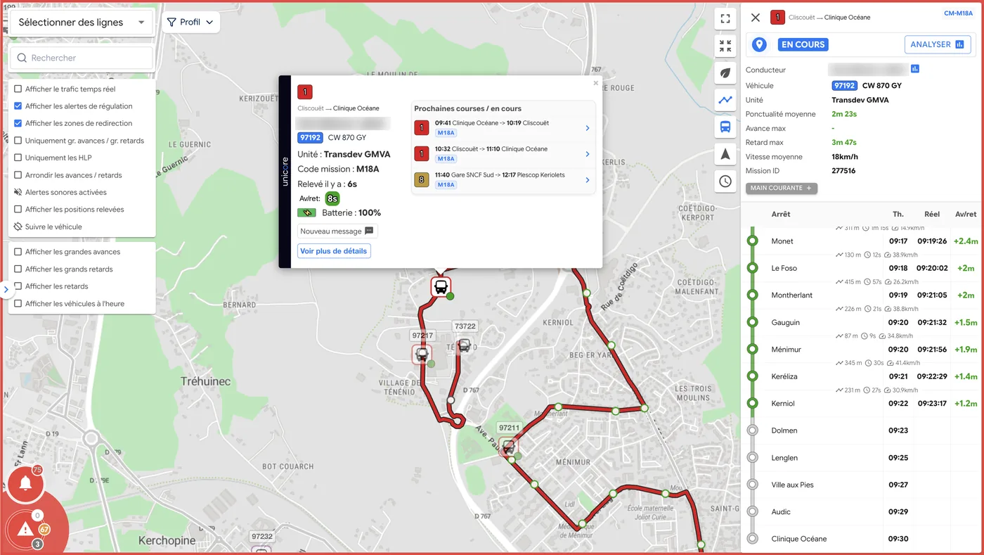 Suivi de la ponctualité en temps réel : véhicules sur la carte, fiche du service en cours avec conducteur, véhicule, avance ou retard, et horaires théoriques et réels à chaque arrêt